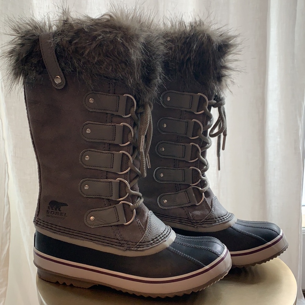 Sorel Women’s Joan of Arctic Winter Boots